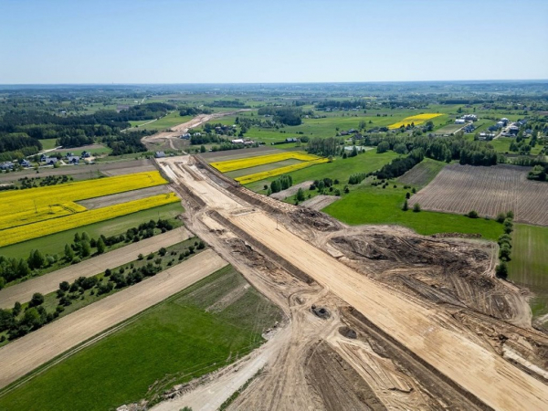 Поляки показали строительство дороги в сторону Беларуси с квадрокоптера Поляки показали строительство дороги в сторону Беларуси с квадрокоптера